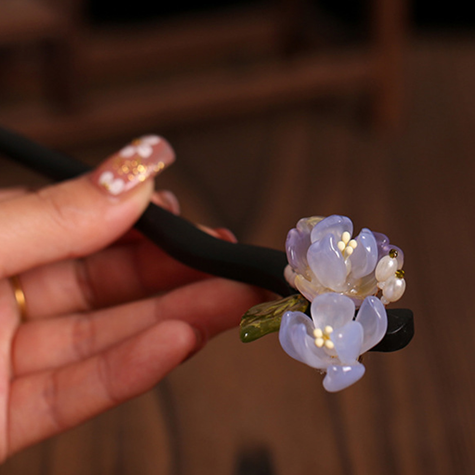 Vintage Fashion Shop - Vintage Wooden Flower Hairpin For Women
