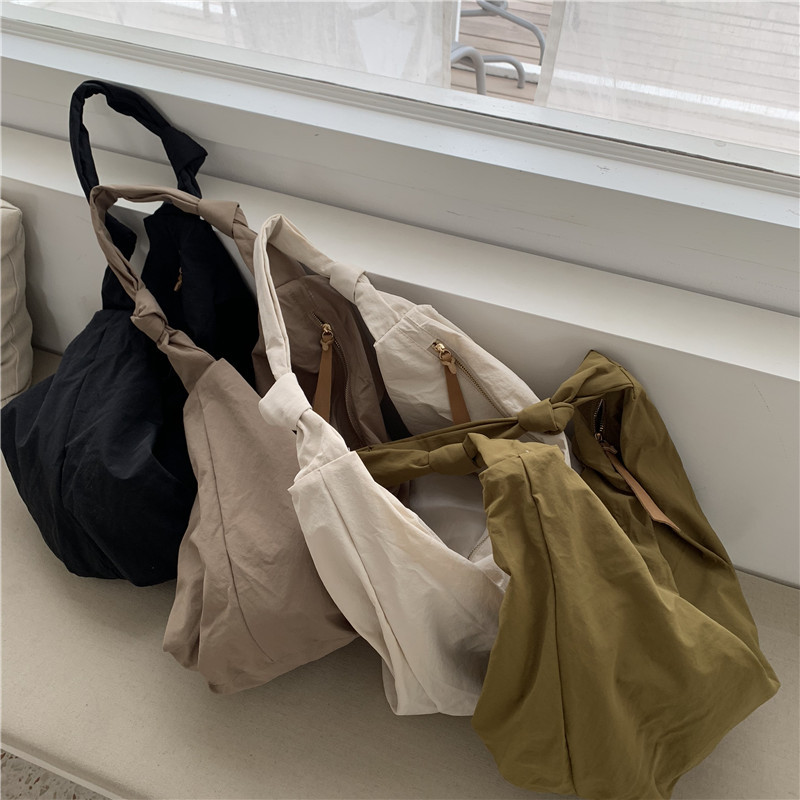 Youda New Big Shoulder Bag Nyl - Vintage Fashion Shop recension och pris