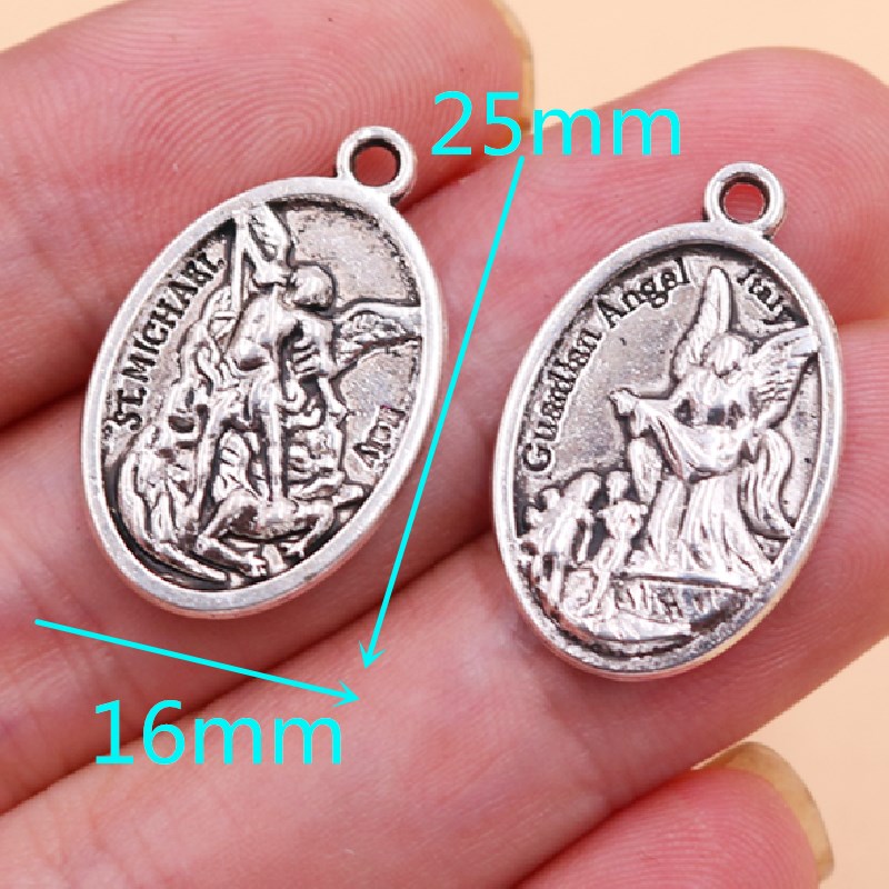 Vintage Christian Tag Pendants - Vintage Fashion Labels recension och pris