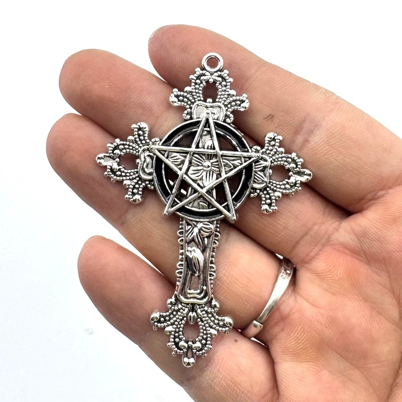 2pcs 30x15mm Gothic Big Cross  - Vintage Urban Fashion recension och pris