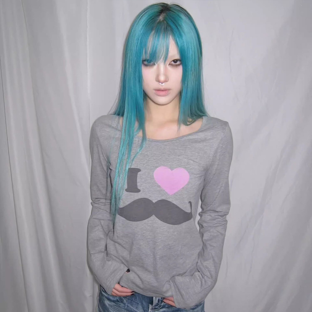 Japanese Y2K Beard Print T-Shi - Vintage Fashion Y2K recension och pris