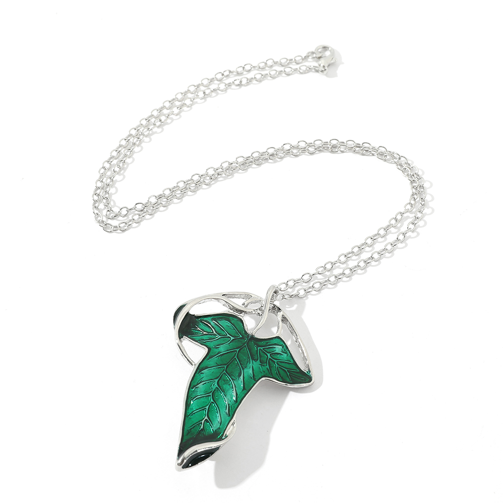 Vintage Green Leaf Pendant Nec - Vintage Fashion Aesthetic recension och pris