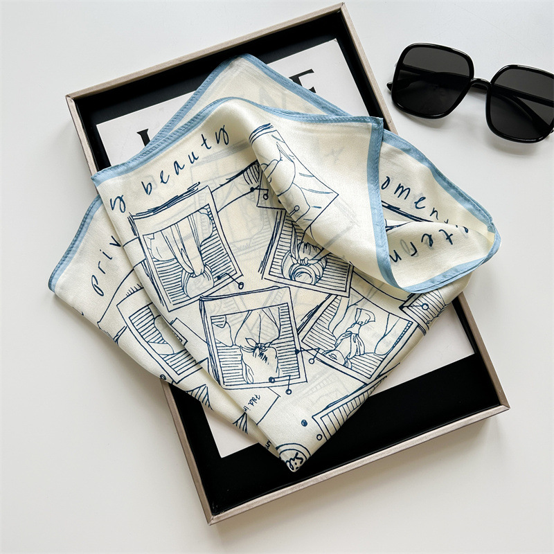 Vintage Sketch Print Satin Sma - Vintage Fashion Sketches recension och pris