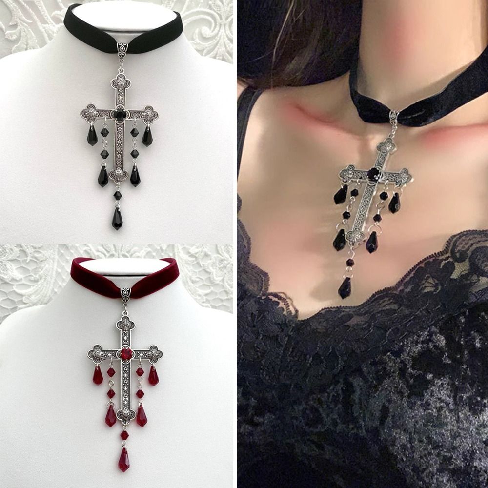 Retro Style Large Cross Pendan - Vintage Fashion Looks recension och pris